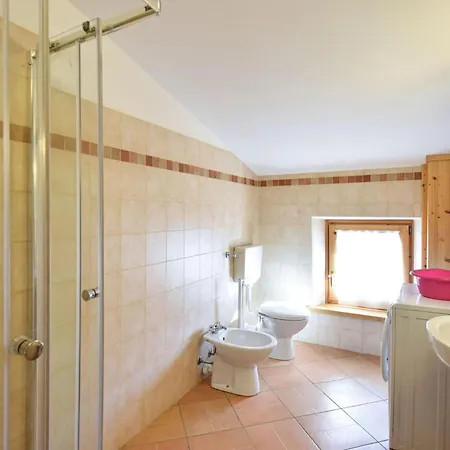 Awesome In Fosse Di Santanna Da Holiday home Selvavecchia